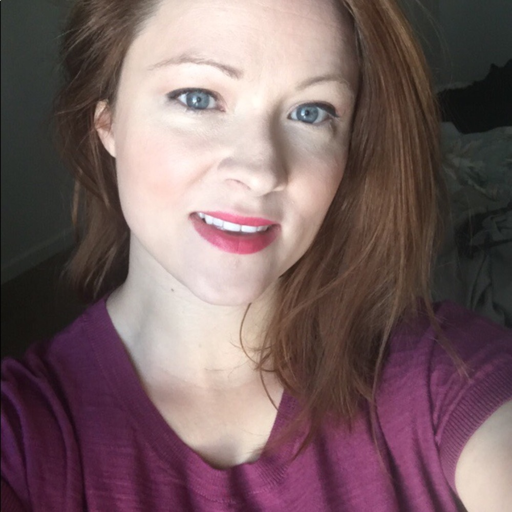 Meet your Posher, Casandra